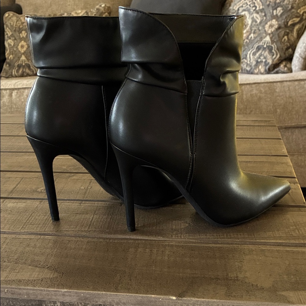Jessica Simpson Black Heeled Boots